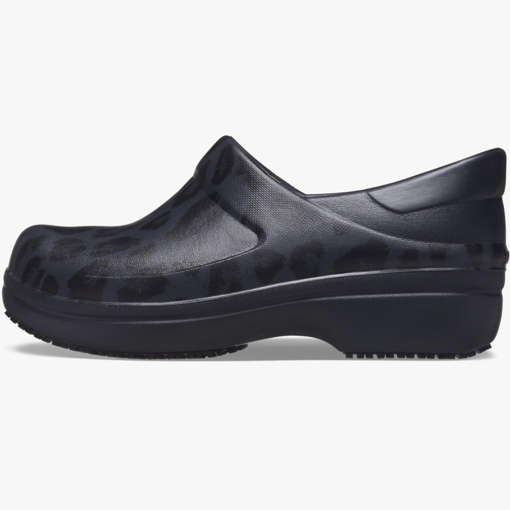 Crocs Women's Neria Pro II Clogs, Slip Resistant Work Shoes - Picture 3 of 6